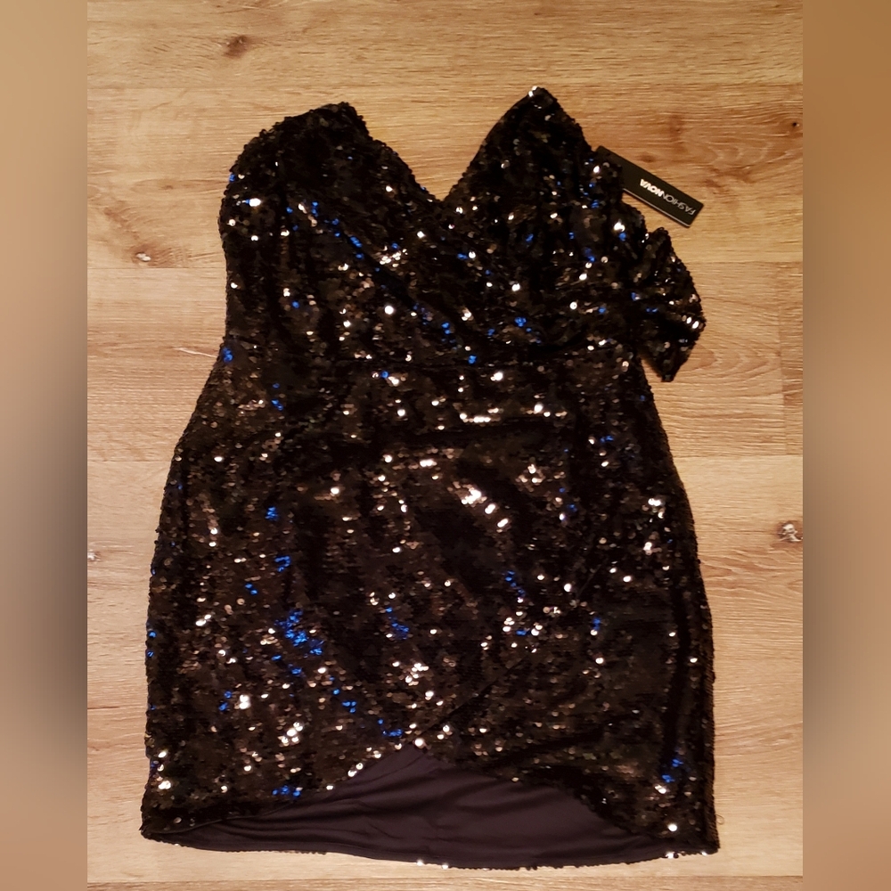 FASHION NOVA NWT MINI SEQUIN DRESS SZ L